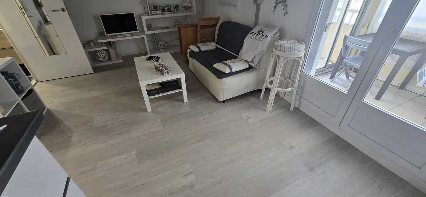 Pose de sol stratifié à Saint Hilaire de Riez